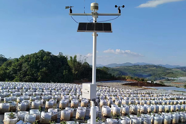 物聯網土壤養(yǎng)分監(jiān)測站圖片